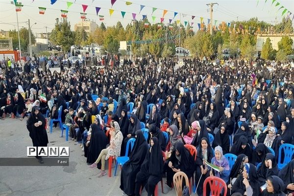 جشن وحدت و همایش بانوان مهدوی در شهرستان فلاورجان