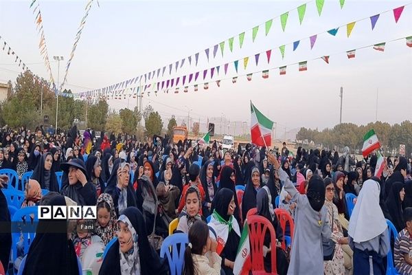 جشن وحدت و همایش بانوان مهدوی در شهرستان فلاورجان