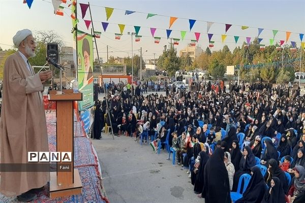 جشن وحدت و همایش بانوان مهدوی در شهرستان فلاورجان