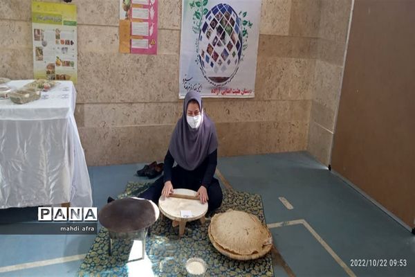 افتتاح نمایشگاه خانواده و هویت ایرانی در دبستان آزاده بهبهان