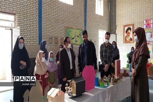 افتتاح نمایشگاه خانواده و هویت ایرانی در دبستان آزاده بهبهان