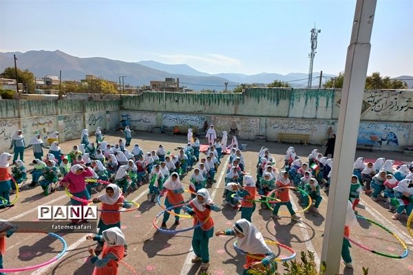 برگزاری مراسم افتتاحیه المپیاد ورزش درون‌مدرسه‌ای در دبستان نجمه فیروزکوه