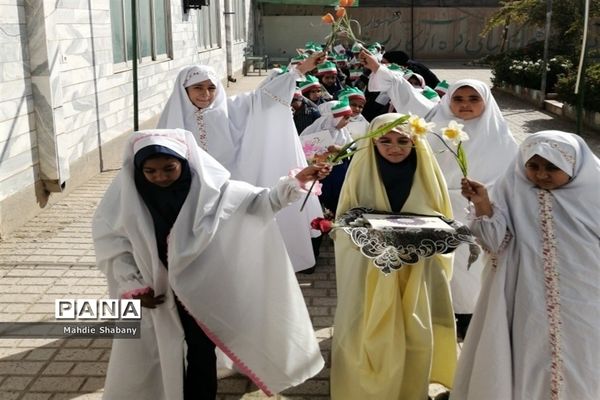 برگزاری جشن قرآن در مدرسه شهید‌نجفی فدافن در کاشمر