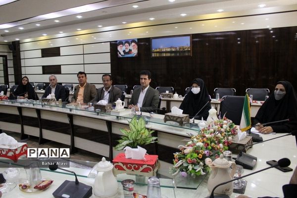 جلسه شورای اداری معاونت پرورشی و فرهنگی اداره کل آموزش و پرورش استان بوشهر