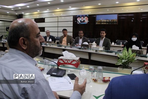 جلسه شورای اداری معاونت پرورشی و فرهنگی اداره کل آموزش و پرورش استان بوشهر