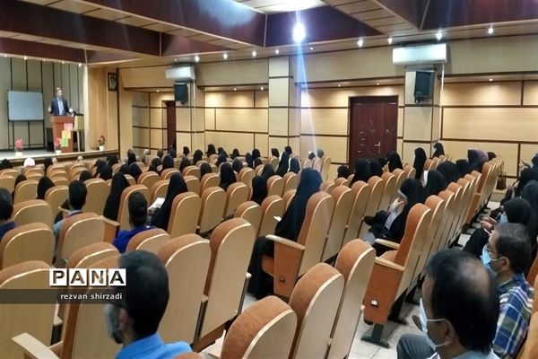 دومین نشست بصیرت‌افزایی معاونان و مربیان پرورشی مدارس منطقه 4 شهر تهران