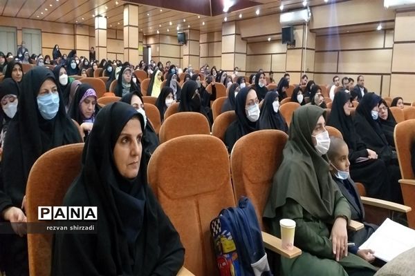 دومین نشست بصیرت‌افزایی معاونان و مربیان پرورشی مدارس منطقه 4 شهر تهران