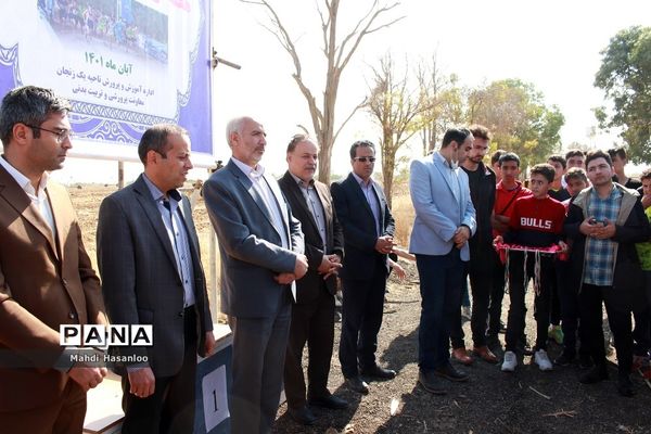مسابقات دو صحرانوردی مدارس ناحیه یک زنجان