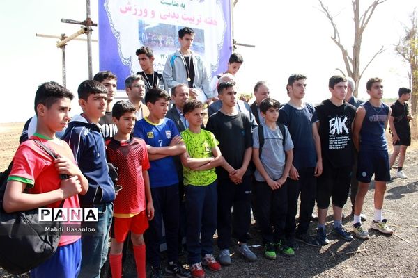 مسابقات دو صحرانوردی مدارس ناحیه یک زنجان