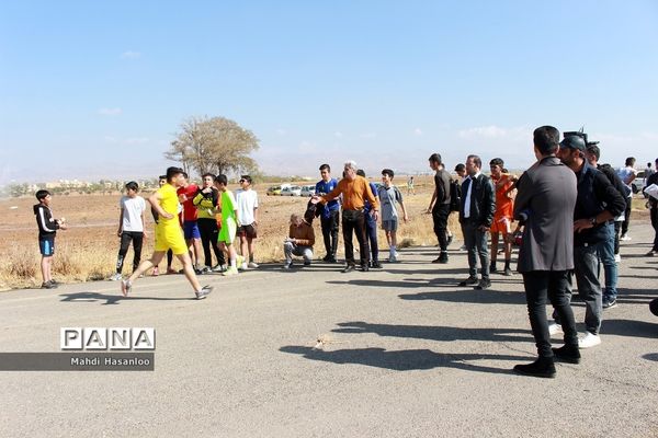 مسابقات دو صحرانوردی مدارس ناحیه یک زنجان
