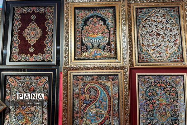 بازدید از نمایشگاه فرش توسط دانش‌آموزان هنرستان سمیه منطقه ۱۳