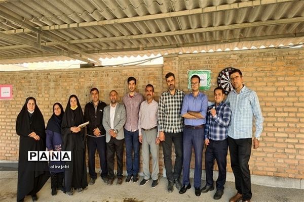 ‌مسابقات ورزشی کارکنان اداری آموزش و پرورش منطقه کهریزک