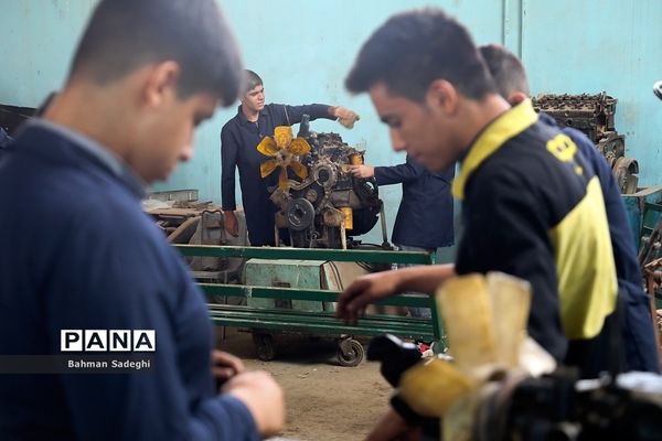 هنرستان کشاورزی پسرانه شهید باهنر