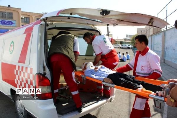 مانور زلزله در شهرستان بهارستان