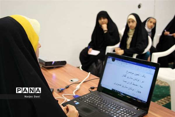 کارگاه آموزشی نقل و نقش خبرنگاران جهت تولید محتوا در طرح ۳۱۳