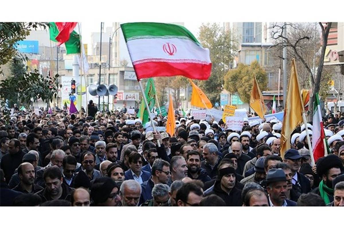 ایران اسلامی، خورشیدی در دل ظلمت است