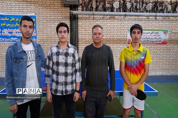 برگزاری مسابقات ورزشی تنیس روی میز در صفادشت