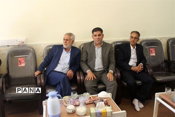 جلسه هم‌اندیشی پیشکسوتان سازمان دانش‌آموزی استان کرمان