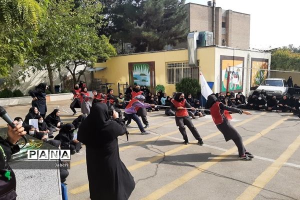 المپیاد ورزشی درون مدرسه‌ای در هنرستان سمیه منطقه ۱۳