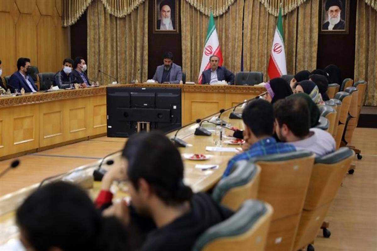 دیدار معاون حقوقی رئیس جمهوری با جمعی از نمایندگان تشکل‌های دانشجویی و دانشجویان دانشگاه‌های تهران