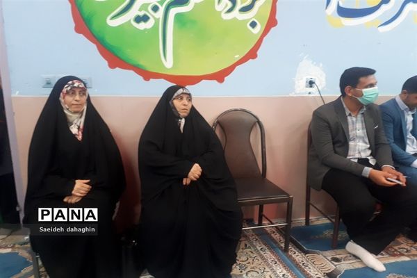 یادواره شهدا و پویش رفیق شهیدم در دبیرستان زکیه ملارد
