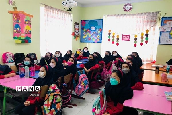 جلسه آشنایی با پدافند غیر‌عامل در دبستان امامت منطقه ۱۳