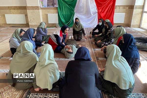 برگزاری مانور پدافند‌ غیرعامل در مدارس رودهن