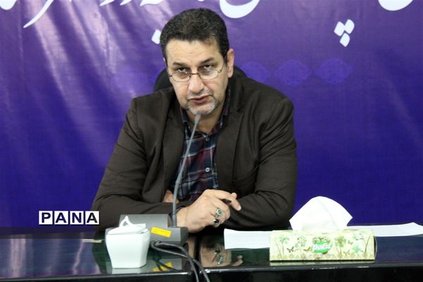 نشست هم‌اندیشی و هماهنگی مدیران مدارس ناحیه دو ساری به‌مناسبت گرامیداشت ۱۳ آبان