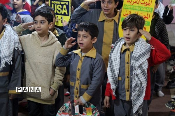 مراسم روز دانش‌آموز در شهرستان گلوگاه