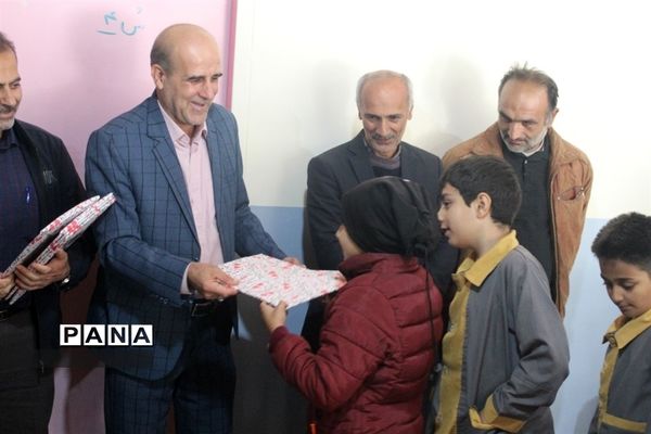 مراسم روز دانش‌آموز در شهرستان گلوگاه