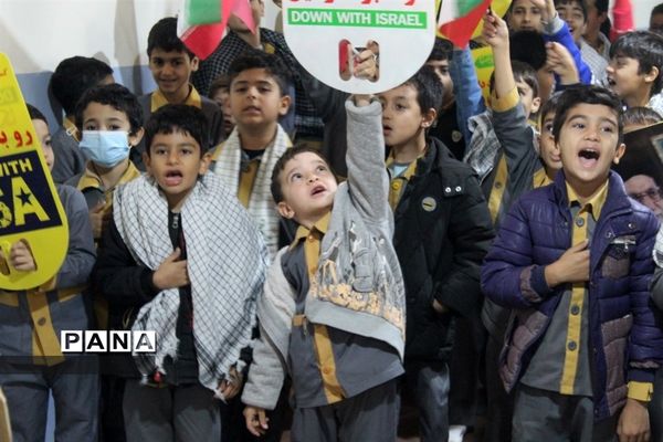 مراسم روز دانش‌آموز در شهرستان گلوگاه