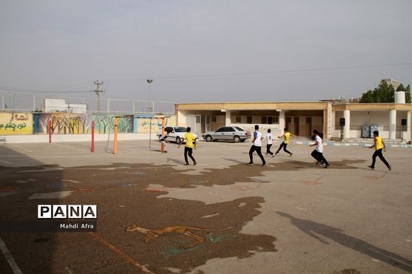 برگزاری مانور پدافند غیرعامل در دبیرستان شاهد امام جواد (ع) شهرستان بهبهان