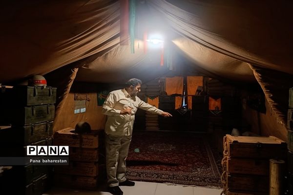 بازدید دانش‌آموزان مدارس ملارد از موزه دفاع مقدس