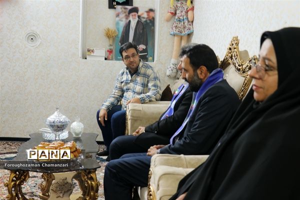 دیدار با خانواده گرانقدر شهید مدافع حرم مقارن با هفته بسیج