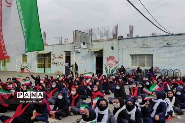 برگزاری جشن روز دانش‌آموز دبیرستان طاها شهرستان قرچک