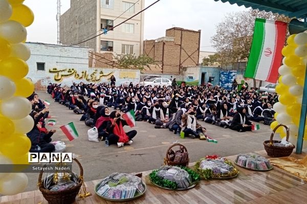 برگزاری جشن روز دانش‌آموز دبیرستان طاها شهرستان قرچک