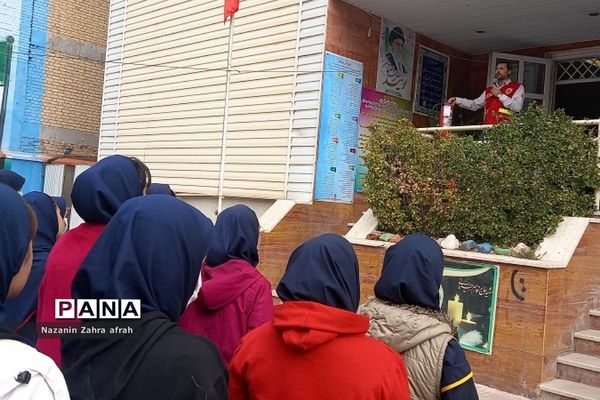مانور پدافند غیرعامل در مدارس رودهن