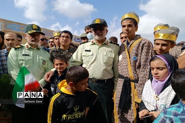 حضور دانش‌آموزان در حماسه باشکوه یوم الله ۱۳ آبان