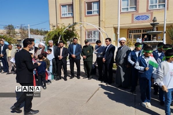 حضور پرشور دانش‌آموزان خلیل آباد در اجتماع سراسری ۱۳ آبان