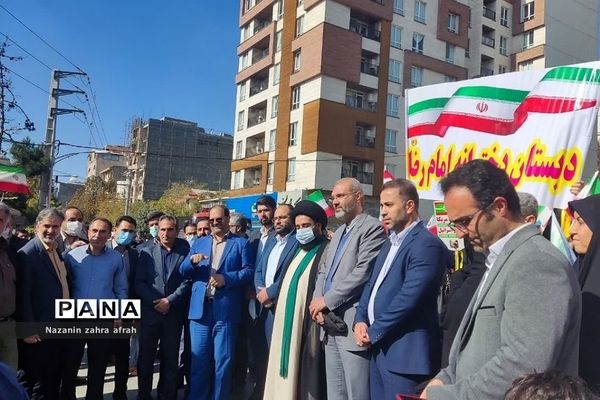 راهپیمایی ۱۳ آبان، با شعار «حماسه ایستادگی، مقاومت و استکبارستیزی» در رودهن