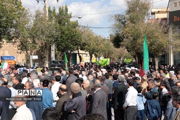 حضور با شکوه مردم آباده در راهپیمایی 13 آبان