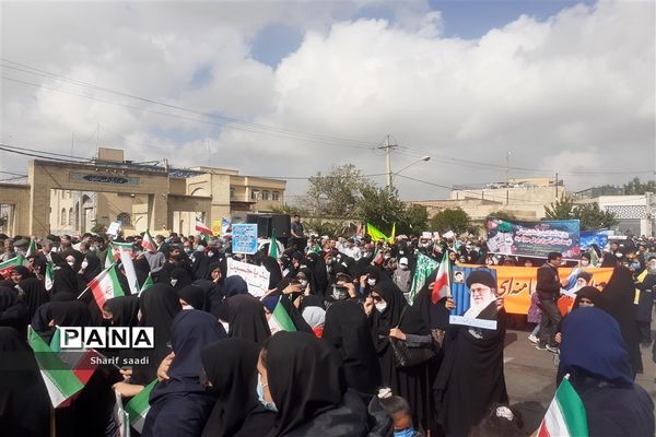 راهپیمایی ۱۳ آبان با حضور پرشور دانش‌آموزان در شیراز