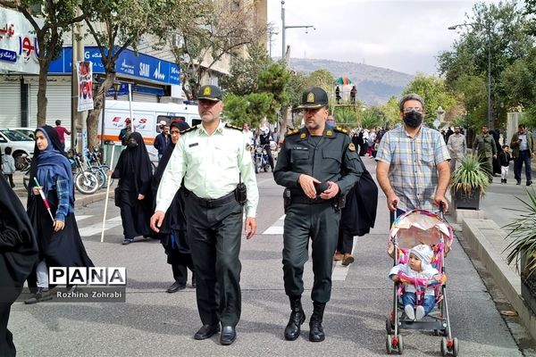 راهپیمایی ۱۳ آبان در شیراز