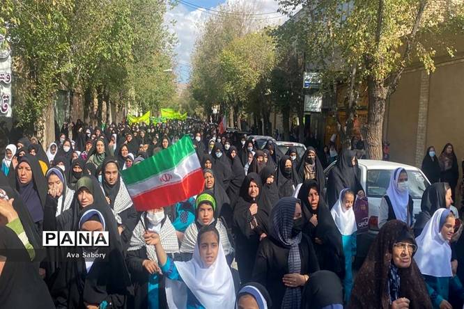 راهپیمایی 13 آبان در شهرستان آباده
