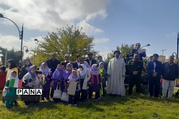 راهپیمایی ۱۳ آبان در مشهد مرغاب