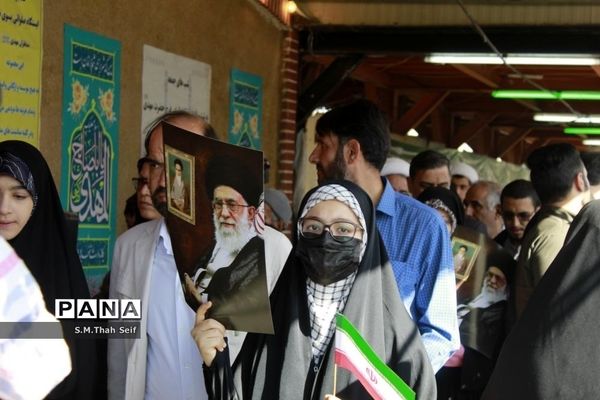 مراسم راهپیمایی 13 آبان در قم - 3