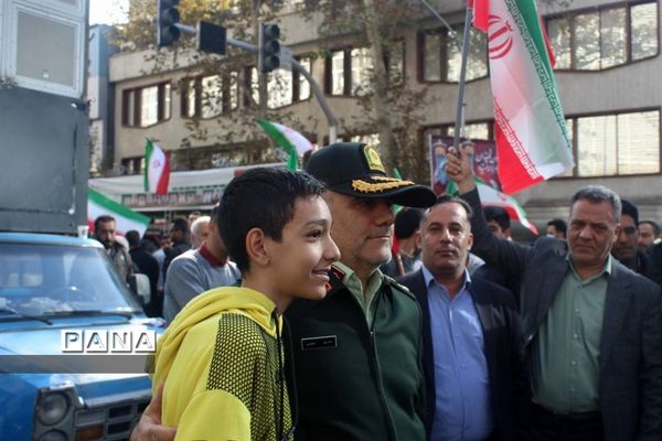 اجتماع بزرگ و سراسری ۱۳ آبان در خیابان طالقانی