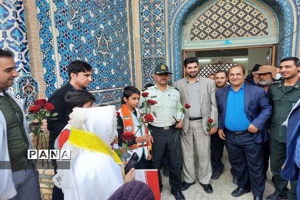 راهپیمایی 13 آبا‌ن در شهرستان ورزنه