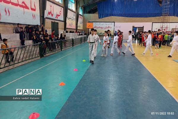 افتتاحیه المپیاد ورزشی درون مدرسه‌ای در پاکدشت