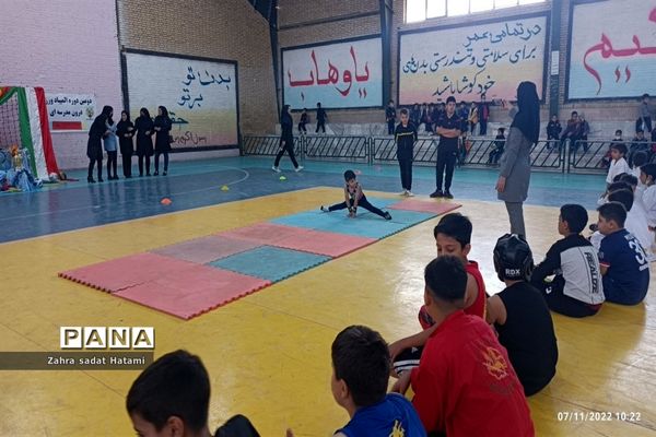 افتتاحیه المپیاد ورزشی درون مدرسه‌ای در پاکدشت